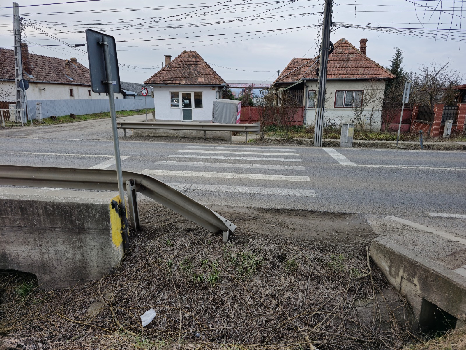 Fekete pont a Nagyernyében található gyalogátkelőhely előnytelen elhelyezéséért