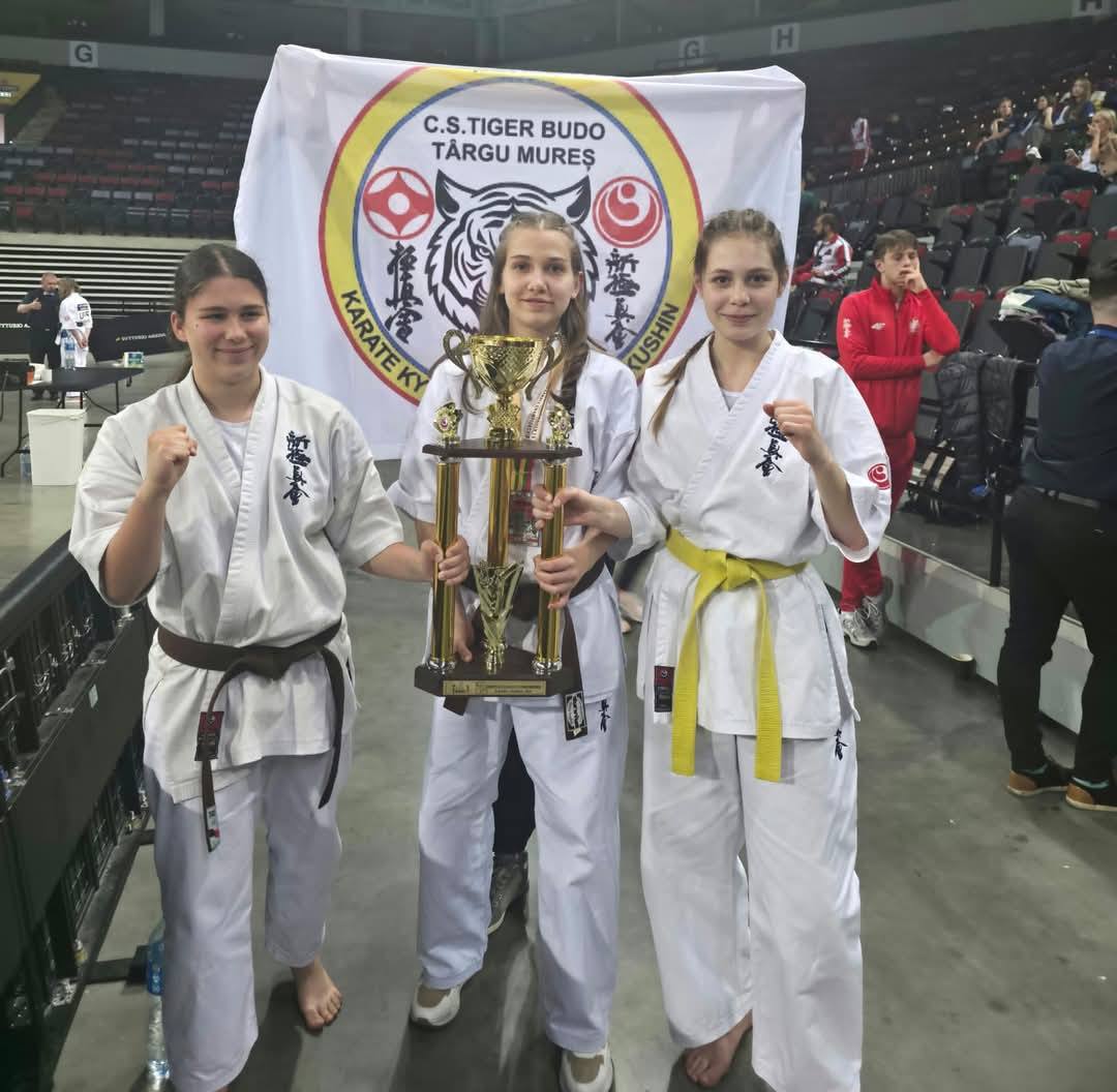 A marosszentgyörgyi Macavei Alexia-Maria európai ezüstérmes a Kyokushin Karate Kata versenyszámában