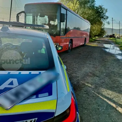 Lejárt jogosítvánnyal, műszaki vizsgával és biztosítás nélkül vezető buszsofőrt fogtak el a Maros megyei rendőrök a forgalomban