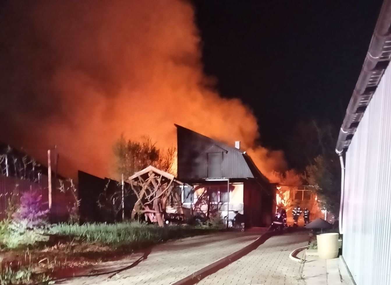 Leégett egy lakóház Marosvásárhelyen, három áldozat van