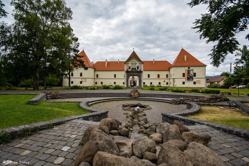 Borszereda: Idén is érkeznek a Kárpát-medence legfinomabb borai a Mikó-várba
