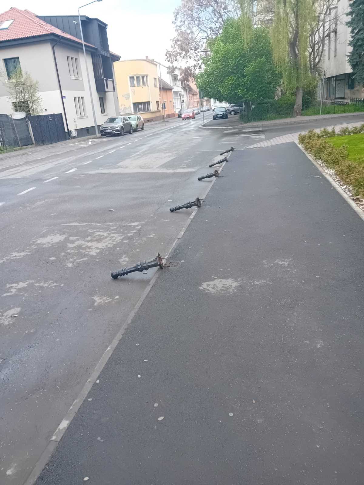 Fekete pont a köztéri bútorok rongálásáért Marosvásárhelyen