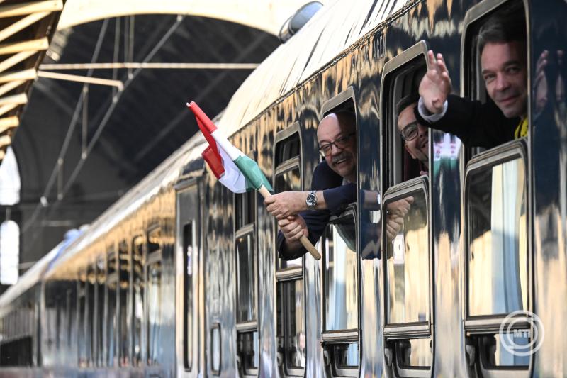 Elindult a 12. Boldogasszony zarándokvonat Csíksomlyóra – több száz zarándok utazik együtt a pünkösdi búcsúra