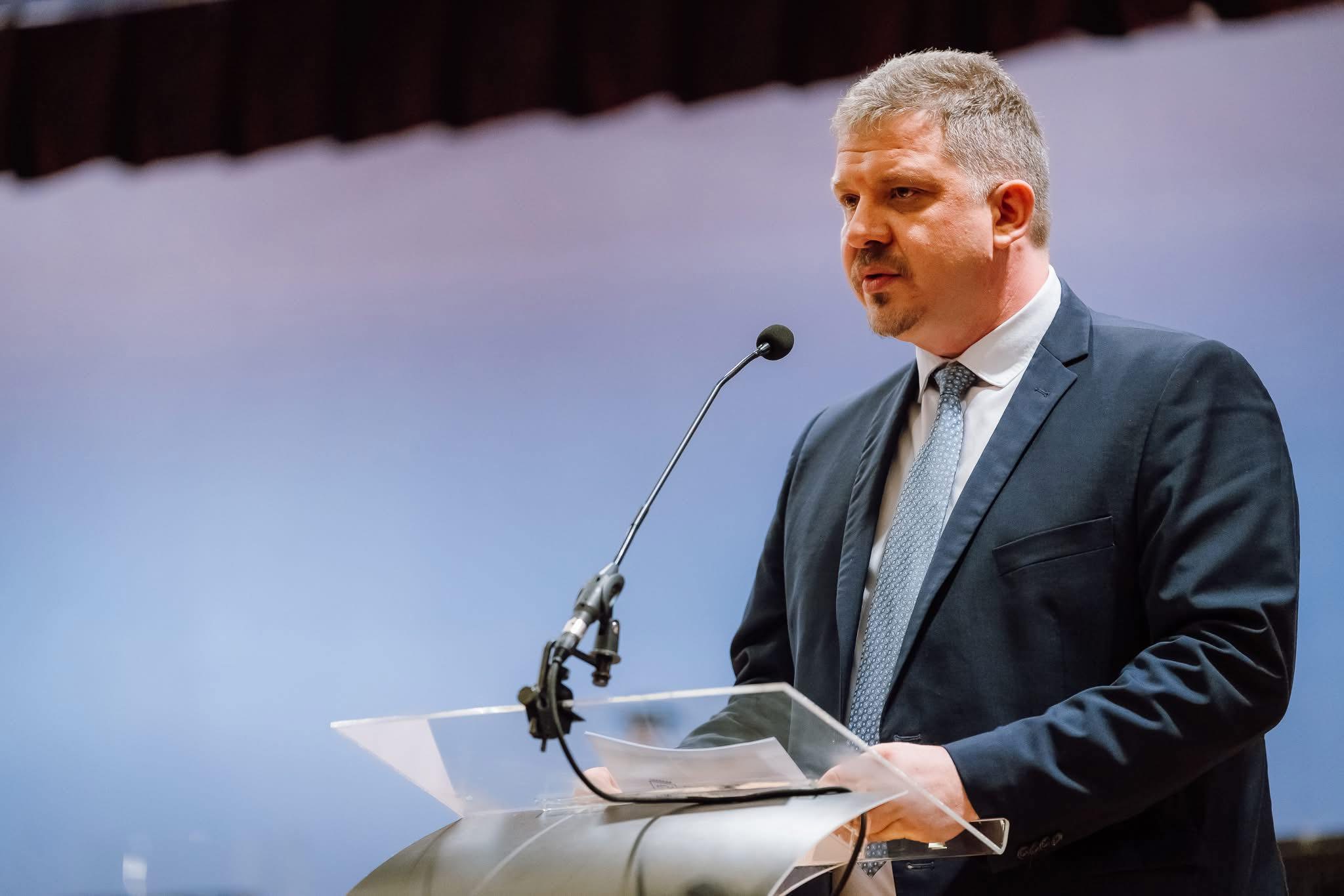 A DNA meghosszabbította a korlátozó intézkedéseket Soós Zoltán polgármester ellen