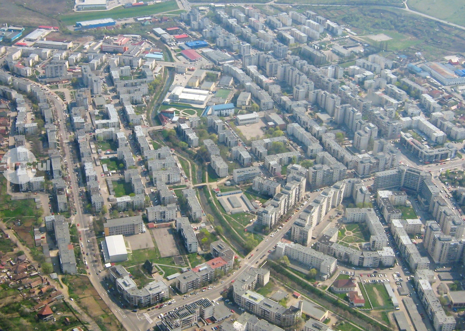 Aláírták a szerződést a Tudor Vladimirescu és November 7. lakónegyedeket a belvárossal összekötő útvonal korszerűsítésére