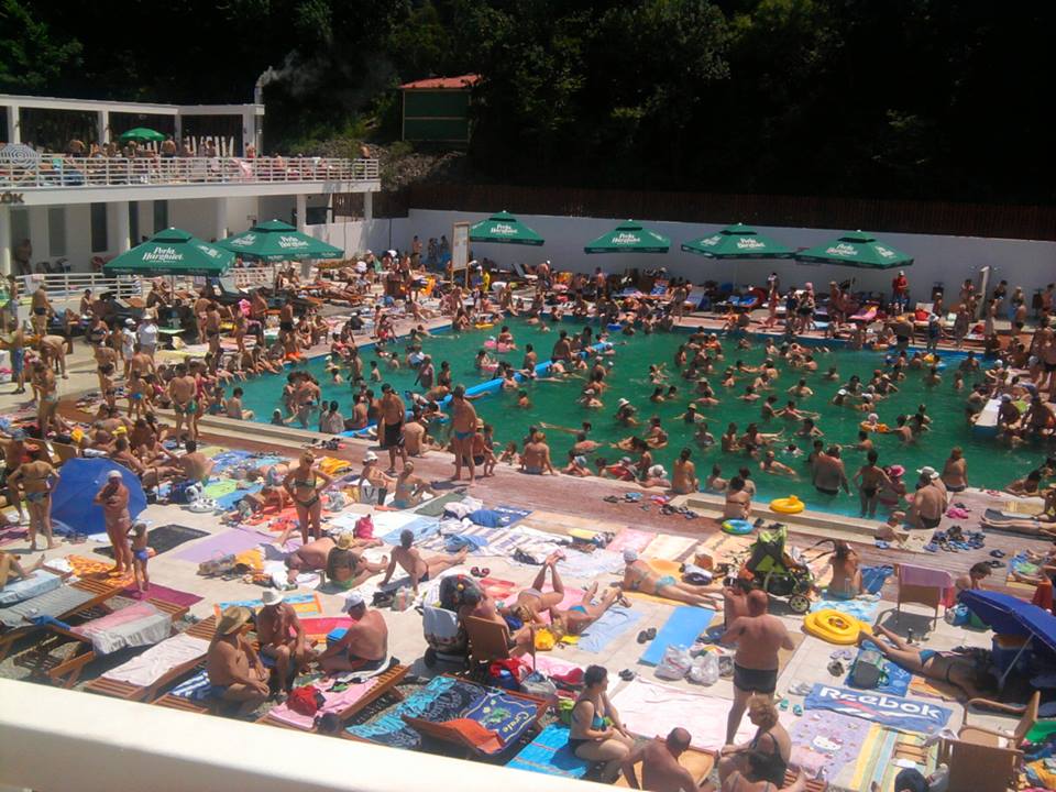 Szombattól változik a parajdi sós strand nyitvatartási programja