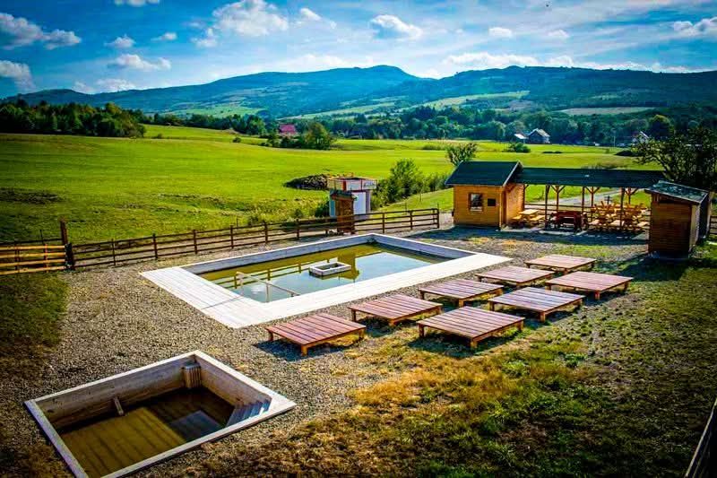 Megfizethető nyári pihenés Korondon – mindössze 10 lej a belépő a sósfürdőbe