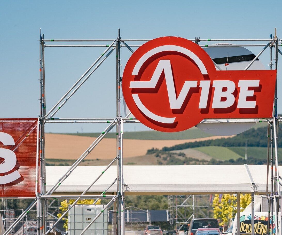 Ma kezdődik a VIBE Fesztivál – az első nap fellépői