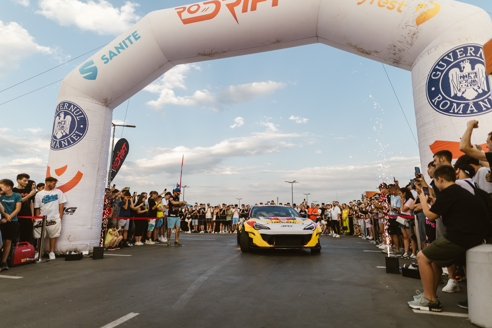 Látványos driftbemutatóval várják a motorsport rajongóit Marosvásárhelyen