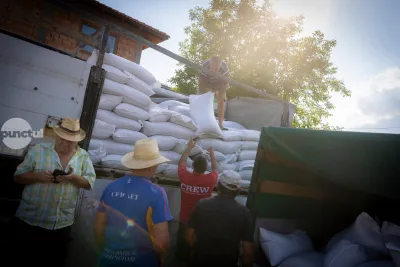 300 zsák búzával segítették a parajdi sóbánya miatt földjeiket feláldozó gazdákat