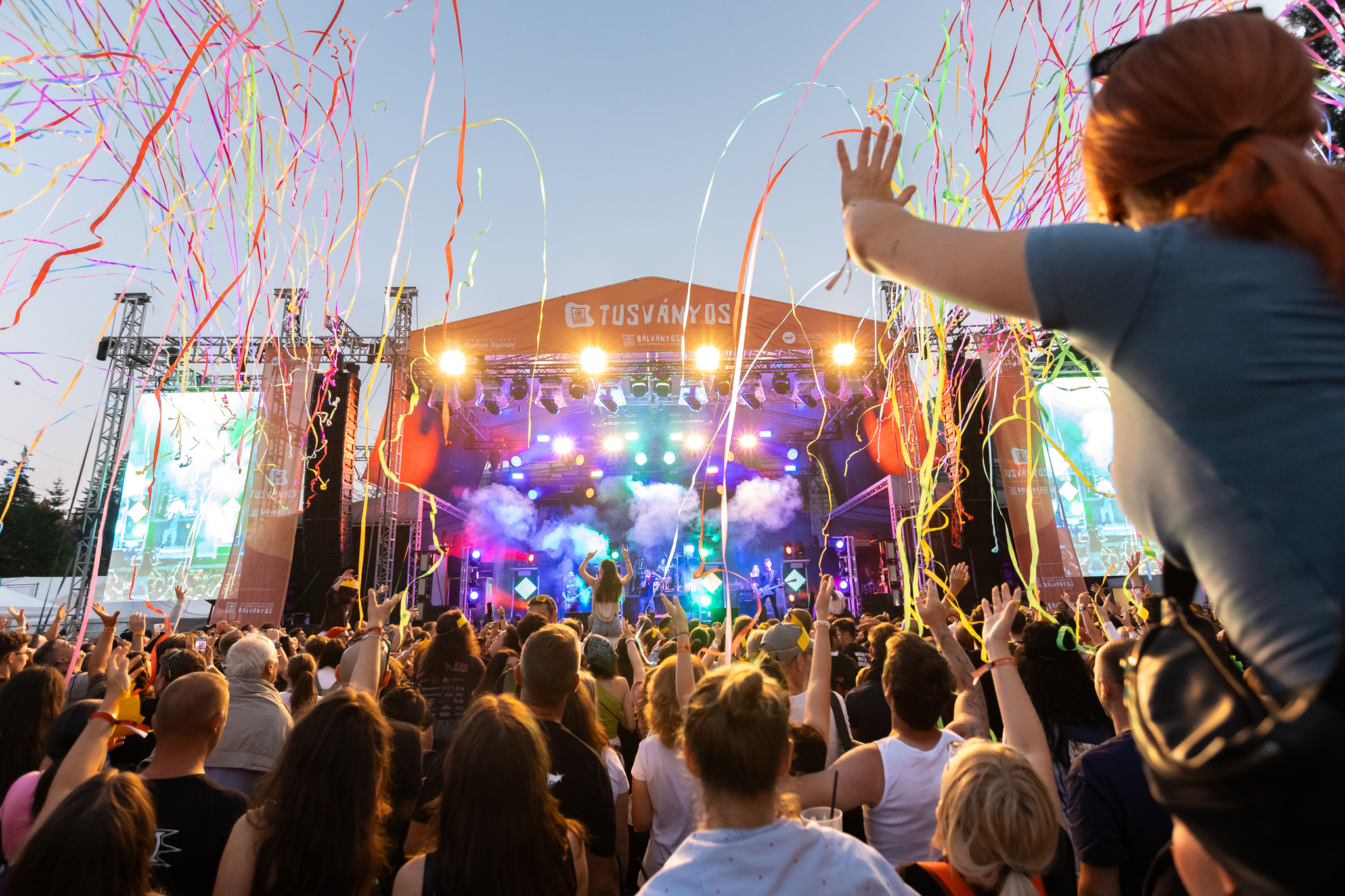 Hooligans és Tankcsapda koncerttel indult a Tusványos kedden