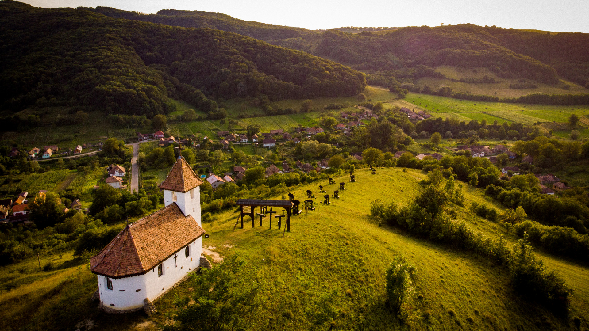 Egy kis falu nagy története – Székelyvécke újjáépült