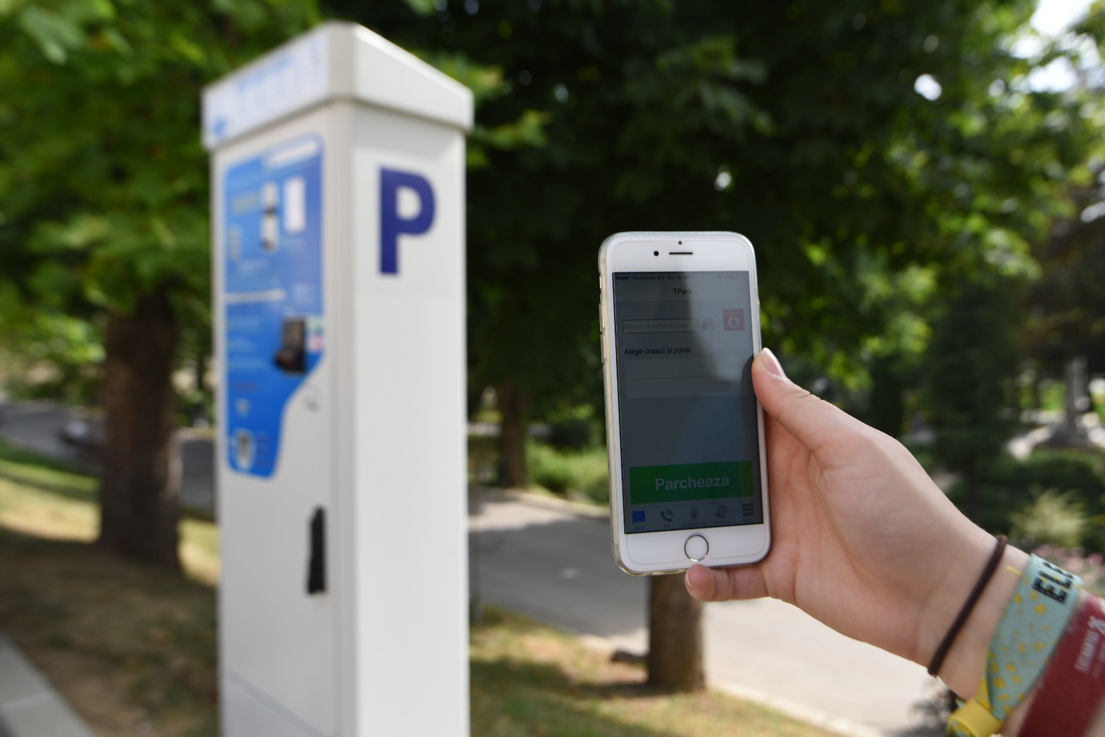 Szeptember 8-tól csak SMS-ben és telefonos alkalmazáson keresztül lehet fizetni a parkolást Sepsiszentgyörgyön
