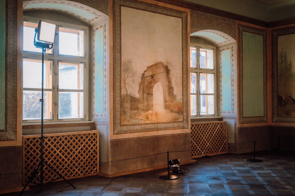Új életre kelt a Teleki Téka freskós terme! – íme a képek