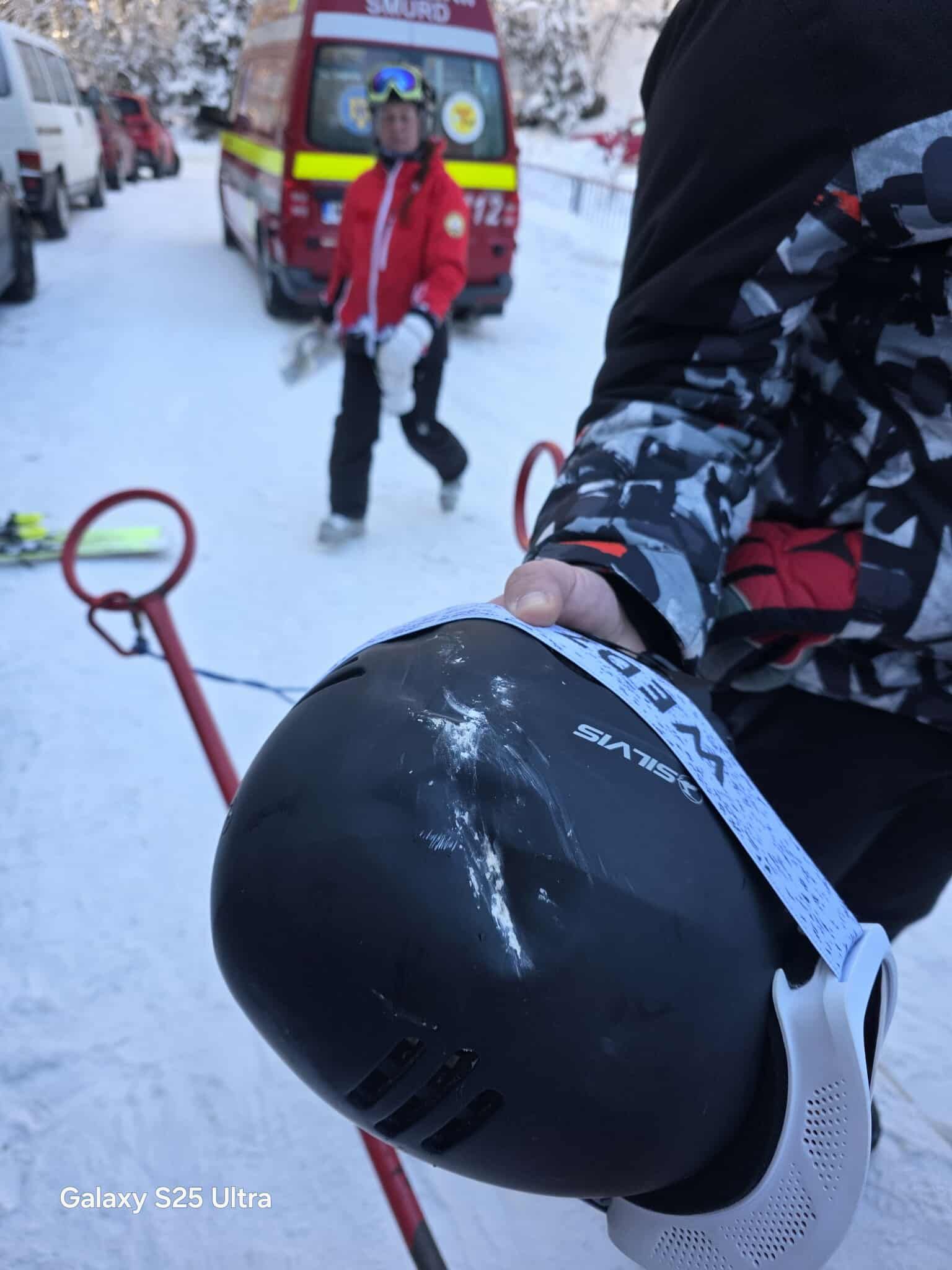 A hegyimentők figyelmeztetnek: életet menthet a sisak