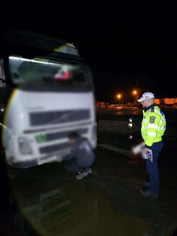 Csaló tachográf-eszközt találtak egy teherautón Maros megyében