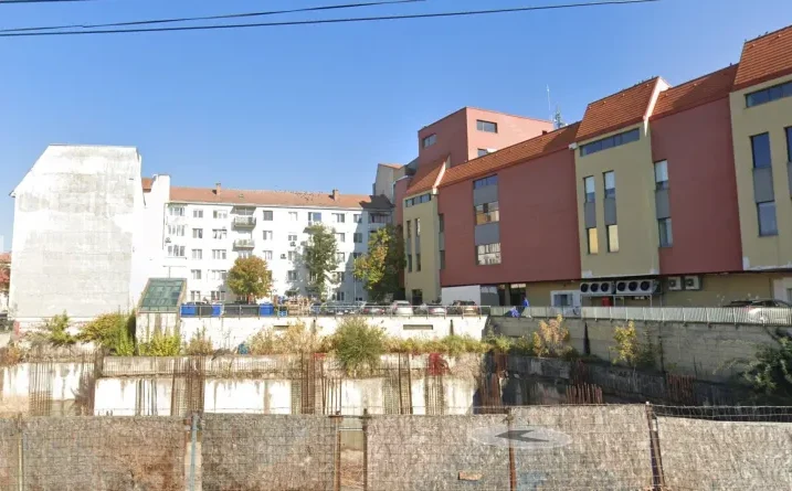 73 lakás és 96 garázs épül a volt Mureș Mall melletti területen Marosvásárhelyen