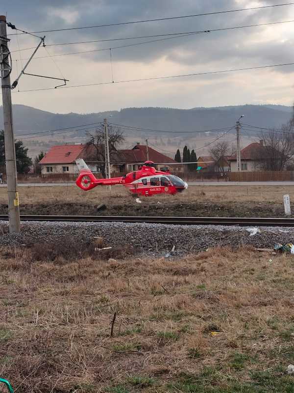 Marosvásárhelyre szállították helikopterrel a vasúti balesetben súlyosan megsérült csecsemőt