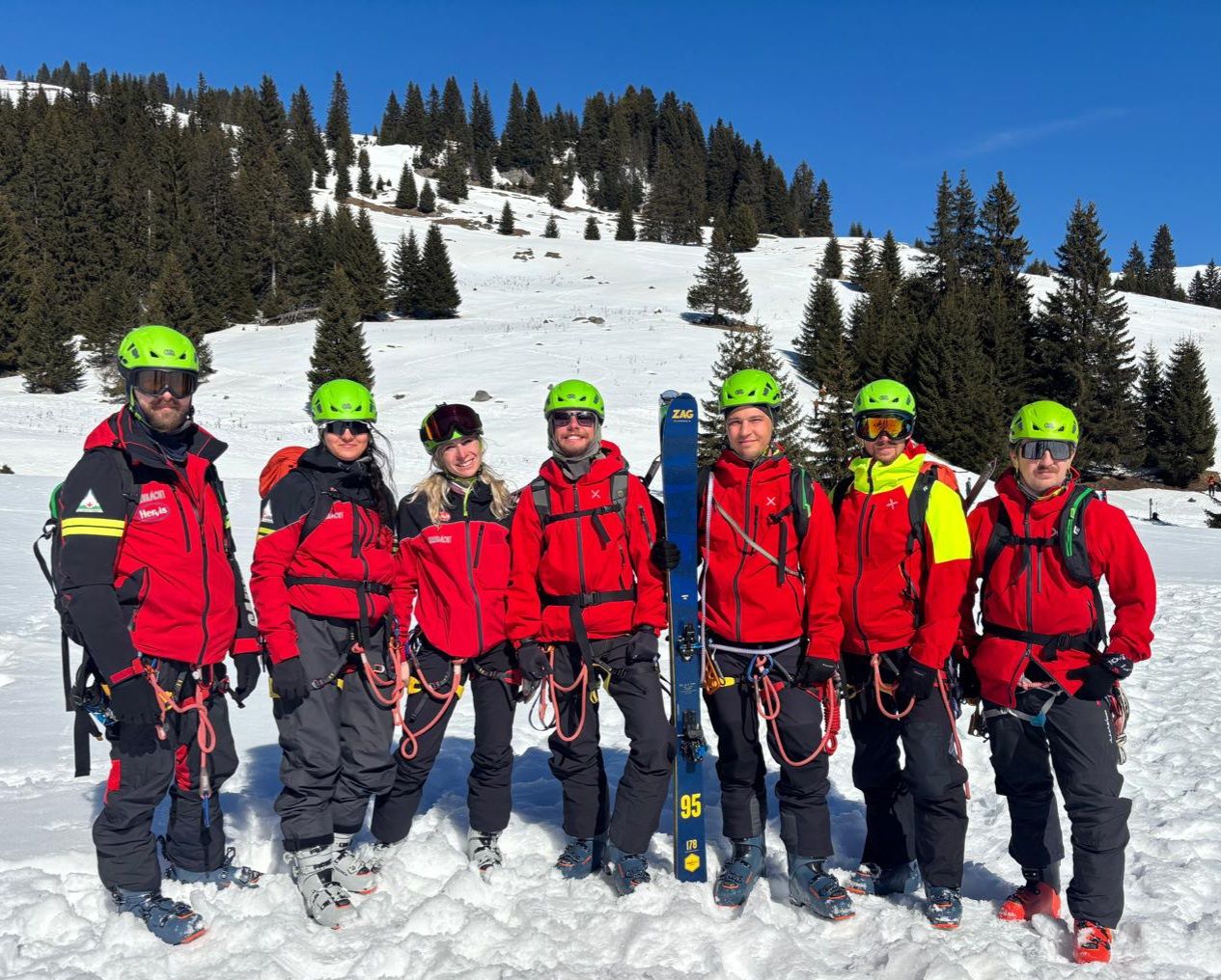 Új hivatásos hegyimentők a Maros Megyei Hegyimentő Szolgálatnál