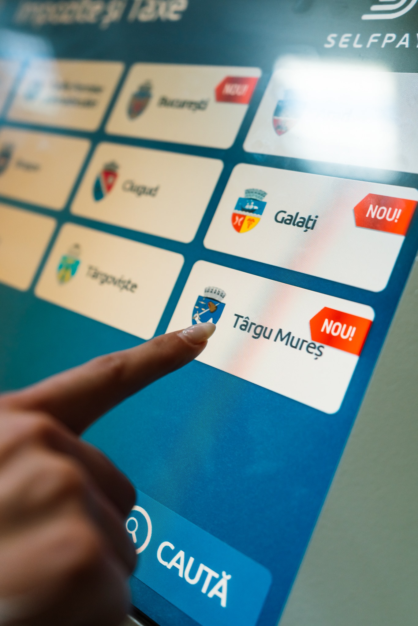 Alternatív módok a helyi adók és díjak fizetésére – elkerülhető a sorban állás