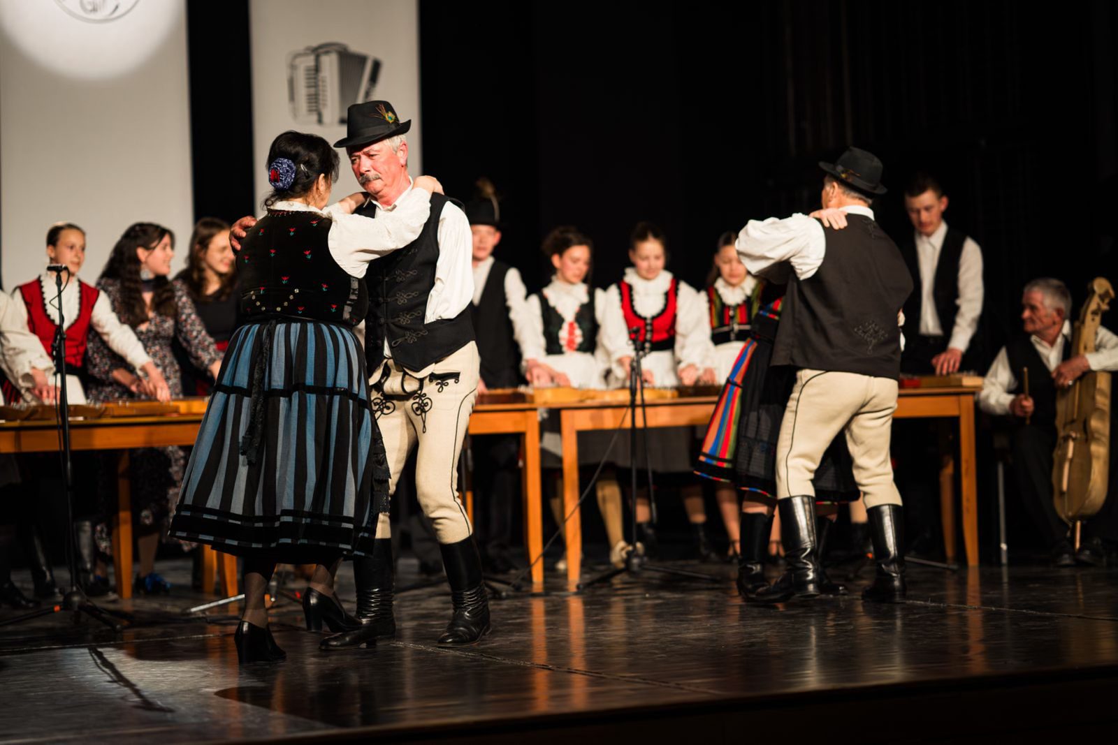 Ritka népzenei találkozó Gyergyóalfaluban