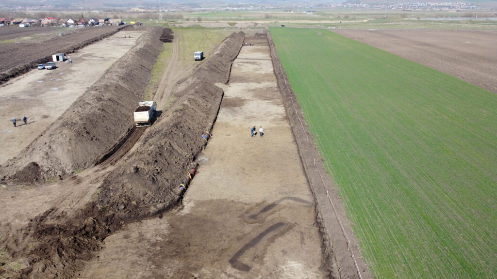 Milyen titkokat fed fel a Maroskeresztúron felfedezett temető – mi történhetett a gyermekekkel?