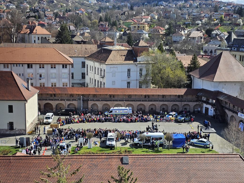 Rendőrség Napja: látványos bemutatóra került sor a marosvásárhelyi várban