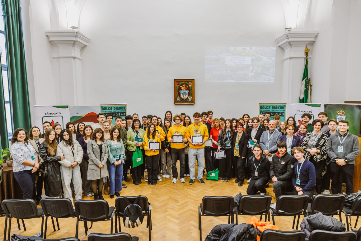 Bölcs diákok vetélkedője: a negyedik helyen a nyárádszeredai Bocskai István Elméleti Líceum csapata végzett