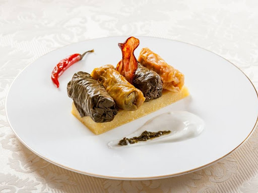 A töltöttkáposztától a fine diningig: mennyit költenek a párok az idei esküvőkön