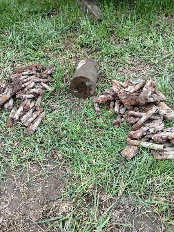 Közel 600 fel nem robbant lövedéket semmisítettek meg a katasztrófavédelem tűzszerészei Karcfalván