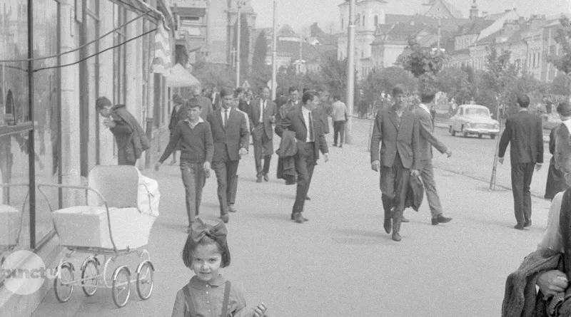 Hogyan jutottak el egykor  a marosvásárhelyiek gyalog vagy autóbusszal az iskolába és a munkahelyre úgy, hogy a forgalom nem jelentett problémát?