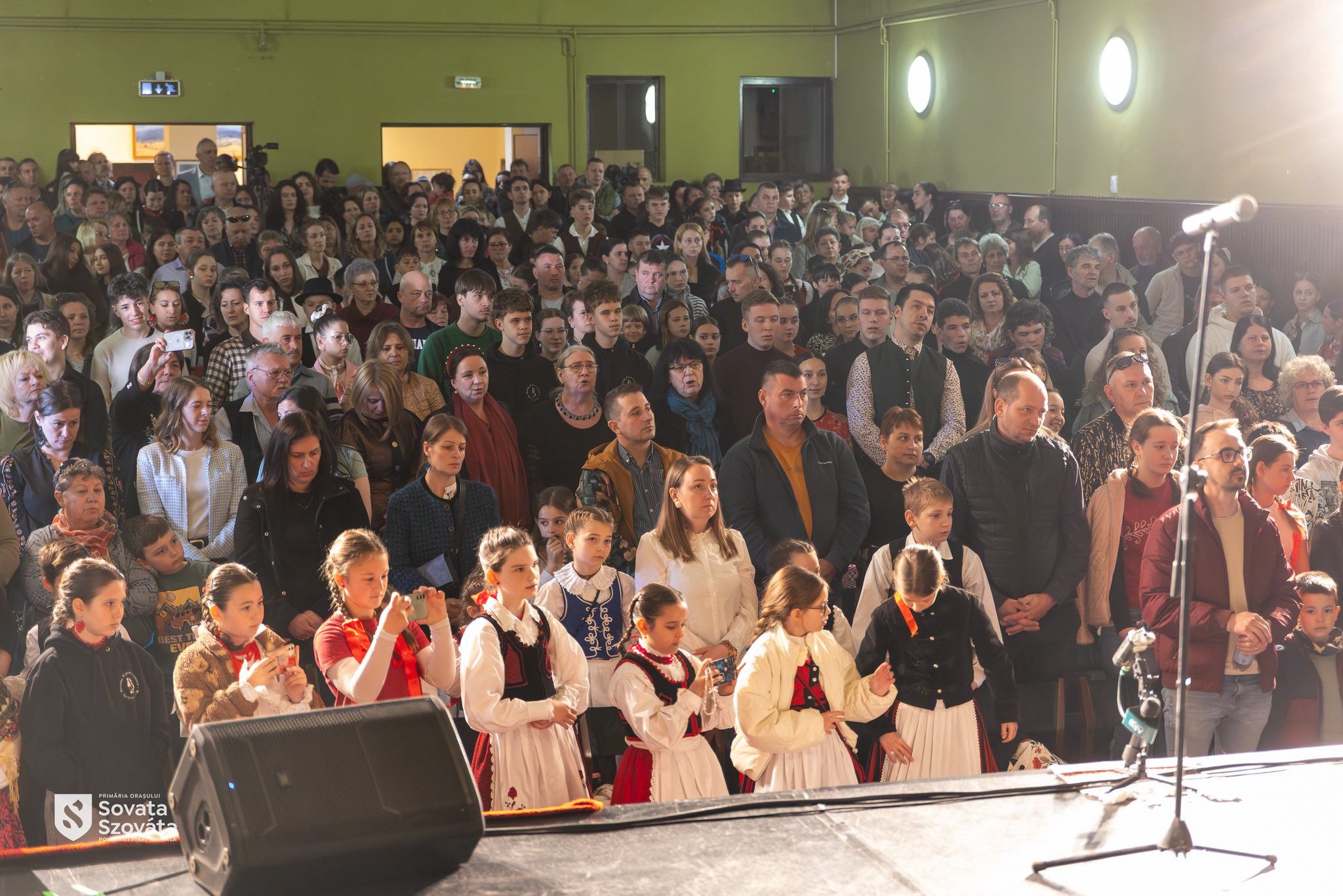 Közel 400 fiatal lépett színpadra Szovátán a „Dunán innen, Tiszán túl” erdélyi elődöntőjén