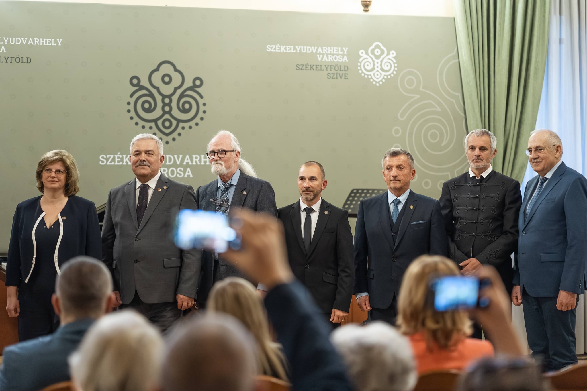 Átadták a Príma Polgár díjakat Székelyudvarhelyen: több kiemelkedő személyiséget is elismertek