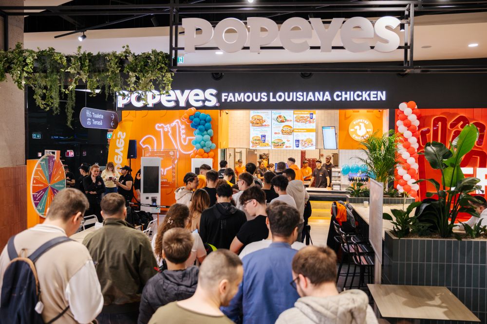 Megnyitja első marosvásárhelyi éttermét a Popeyes