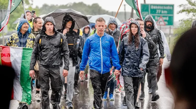Magyar Péter új „pénzcsapot” nyit az Erdélybe érkező támogatásoknak: megalakult a Változás Erdélyért Egyesület