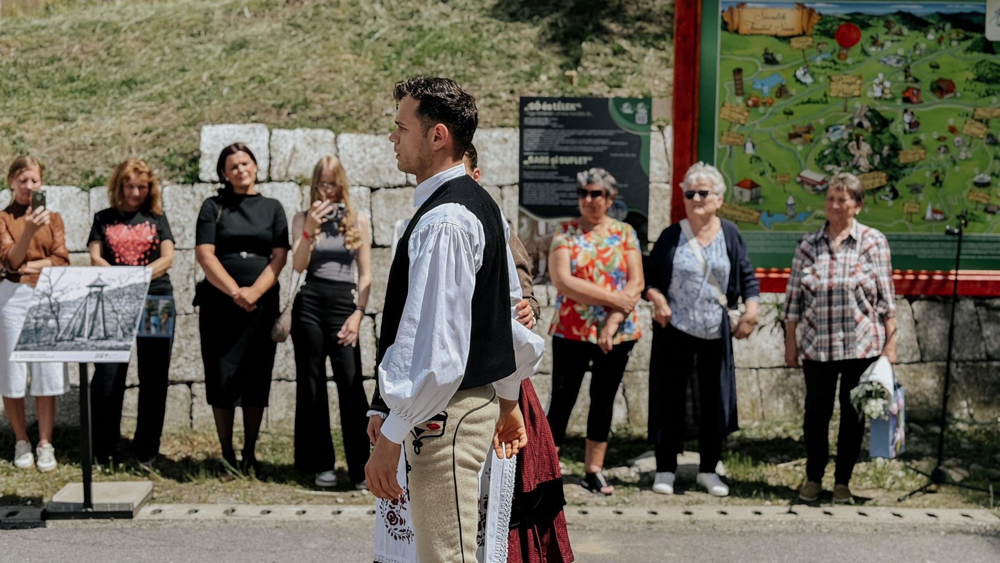Múlt, emlékek és sóvidéki történetek: nagy sikert aratott a „SÓ és LÉLEK” kiállítás Parajdon