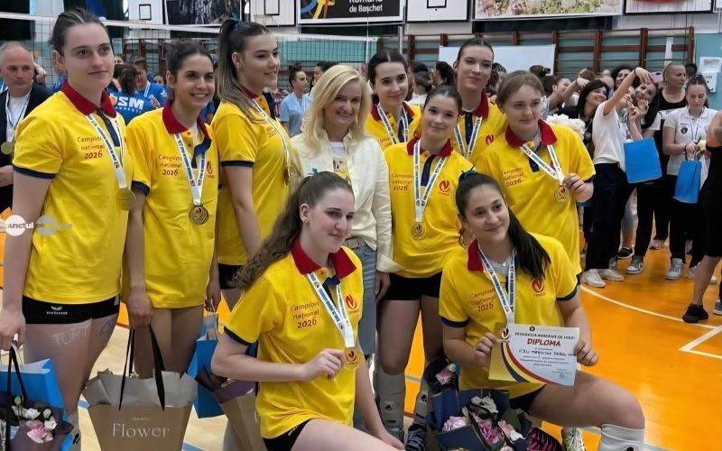 Hibátlan teljesítménnyel lett országos bajnok a Marosvásárhelyi Egyetemi Sportklub leánycsapata