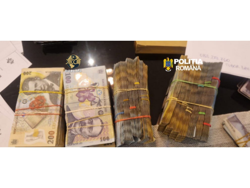 700 ezer lej készpénz, 58 kiló kannabisz és kokain: nagyszabású drogügy Maros megyében